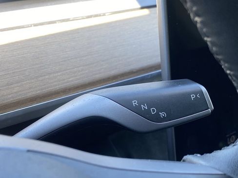 Used 2023 Tesla Model 3 Standard Range RWD image 23