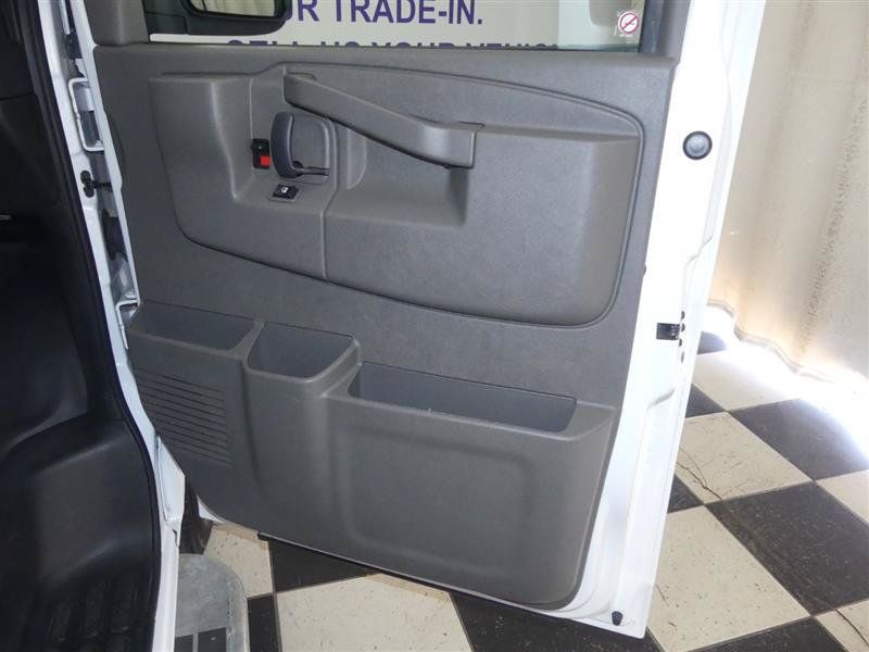 Used 2024 GMC Savana 2500 w/ Driver Convenience Package RWD image 21