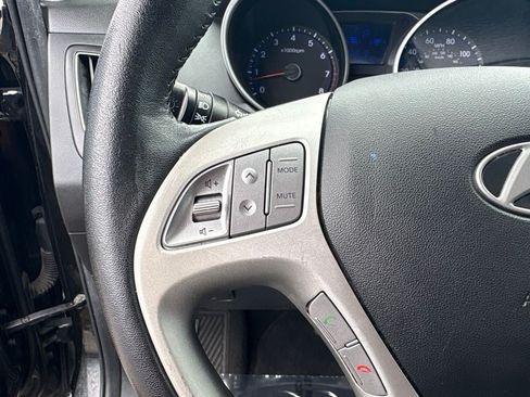 Used 2013 Hyundai Tucson GLS FWD image 28