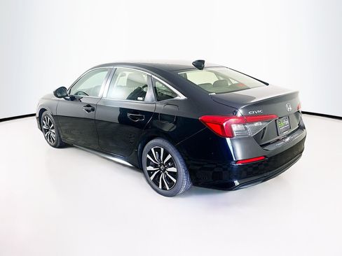 Used 2022 Honda Civic EX image 5
