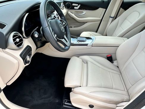 Used 2022 Mercedes-Benz GLC 300 image 6