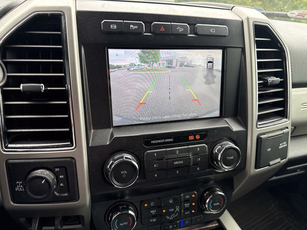 Used 2019 Ford F250 Lariat w/ Lariat Value Package AWD/4WD image 9