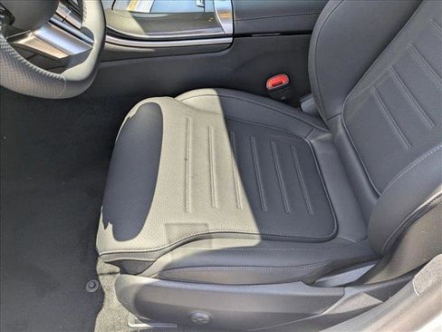 New 2025 Mercedes-Benz C 300 Sedan image 4