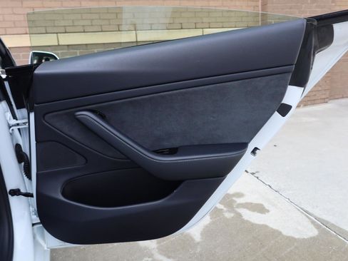 Used 2019 Tesla Model 3 Long Range AWD/4WD image 21