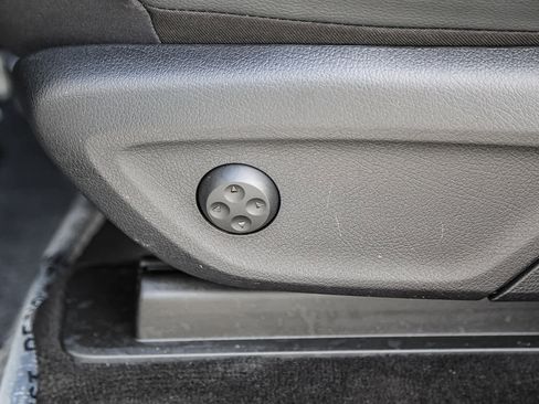 Used 2021 Mercedes-Benz GLE 350 4MATIC image 18