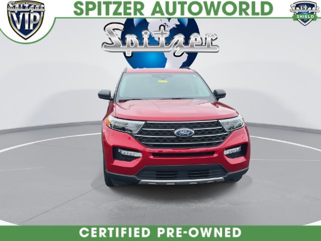 Used 2024 Ford Explorer XLT w/ Equipment Group 202A AWD/4WD image 4