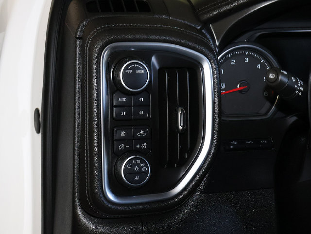 Used 2020 Chevrolet Silverado 1500 High Country w/ Technology Package AWD/4WD image 27