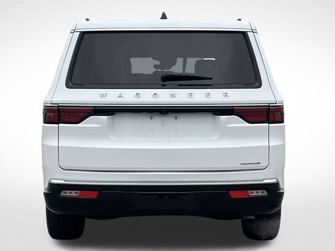 Used 2024 Jeep Wagoneer L Series II w/ Flexible Seating Group image 39