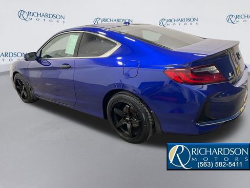 Used 2016 Honda Accord EX image 3