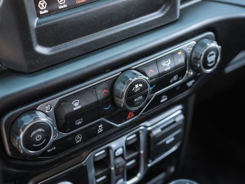 Used 2022 Jeep Wrangler Unlimited Sport AWD/4WD image 65