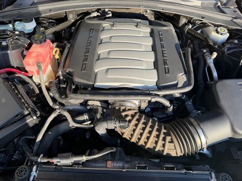 Used 2018 Chevrolet Camaro SS image 7