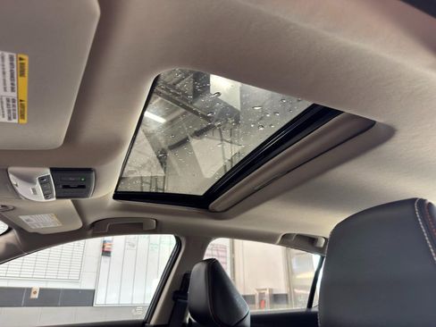 Used 2024 Nissan Altima 2.5 SR w/ SR Premium Package image 11