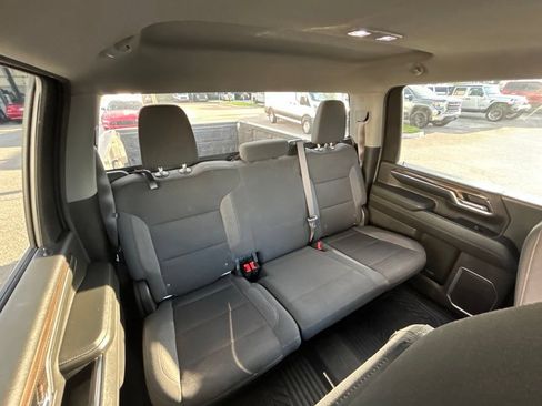 Used 2024 Chevrolet Silverado 2500 LT AWD/4WD image 32