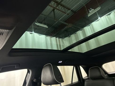 Used 2025 Volkswagen Atlas Cross Sport SEL Premium R-Line image 25