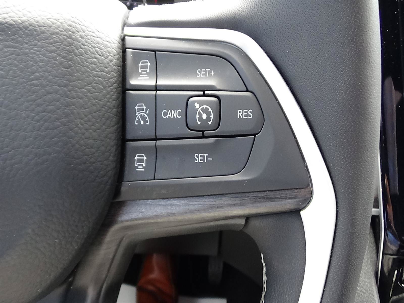 Certified 2025 Jeep Grand Cherokee L Limited w/ Luxury Tech Group II AWD/4WD image 25