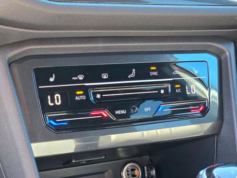 Certified 2024 Volkswagen Tiguan SE R-Line AWD/4WD image 21