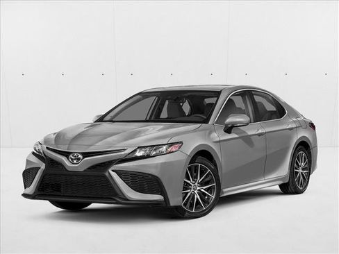 Used 2024 Toyota Camry SE FWD image 1