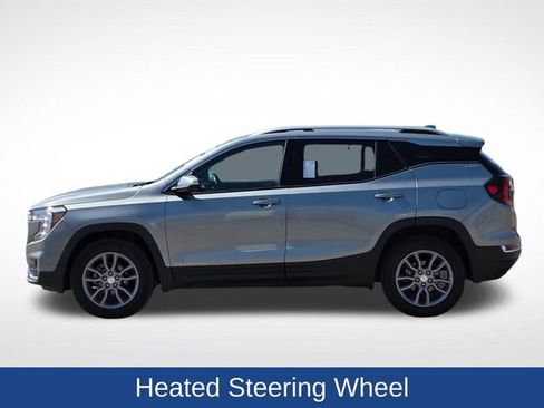 Used 2024 GMC Terrain SLT AWD/4WD image 8