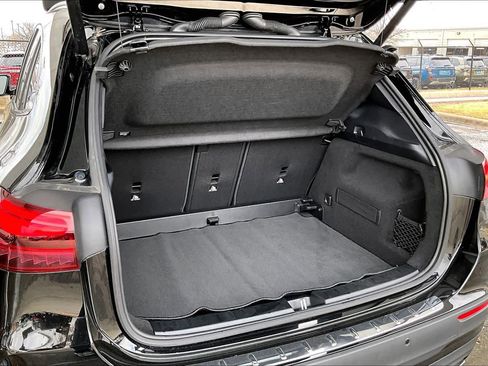 Used 2025 Mercedes-Benz GLA 250 image 36