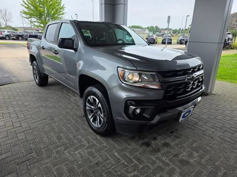 Used 2022 Chevrolet Colorado Z71 AWD/4WD image 6