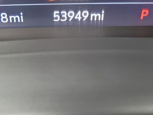 Used 2021 Buick Envision Essence w/ Sport Touring Package image 3