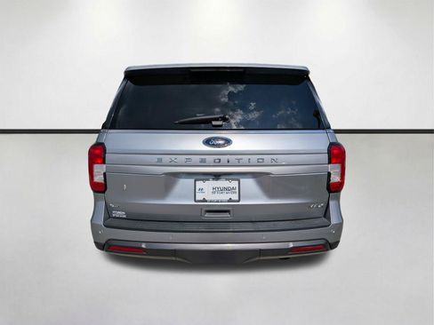 Used 2024 Ford Expedition Max XLT RWD image 5