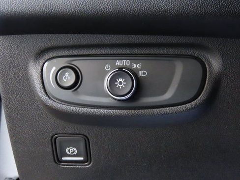 Used 2020 GMC Terrain SLE w/ Driver Convenience Package image 36