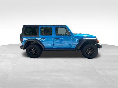 Used 2024 Jeep Wrangler Unlimited image 4