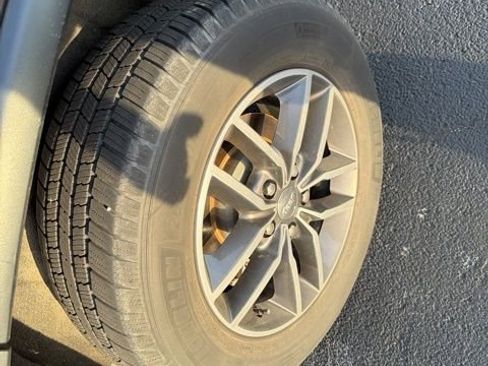 Used 2018 Jeep Grand Cherokee Limited image 9