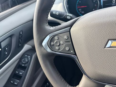 Used 2019 Chevrolet Traverse Premier w/ Driver Confidence II Package FWD image 37