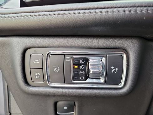 Certified 2023 Lincoln Nautilus AWD w/ Premium Package image 14