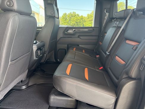 New 2026 GMC Sierra 2500 AT4 w/ AT4 Premium Plus Package image 9