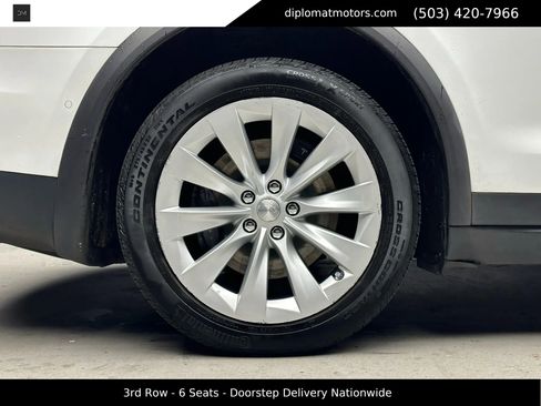 Used 2017 Tesla Model X 75D image 39