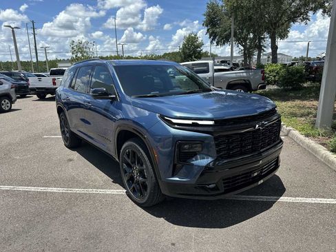 New 2025 Chevrolet Traverse RS w/ LPO, Floor Liner Package image 8