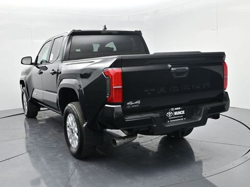 Used 2025 Toyota Tacoma SR5 AWD/4WD image 6