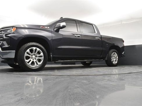 Used 2024 Chevrolet Silverado 1500 LTZ w/ LTZ Convenience Package II image 21