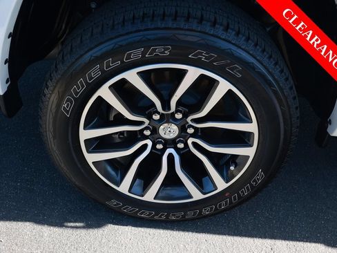 Used 2025 RAM 1500 Limited w/ Trailer Tow Group AWD/4WD image 10