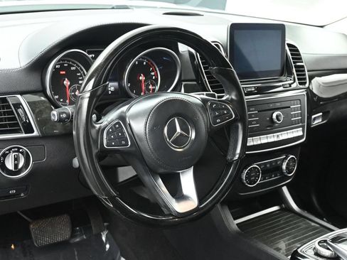 Used 2018 Mercedes-Benz GLS 550 4MATIC w/ Driver Assistance Package image 23