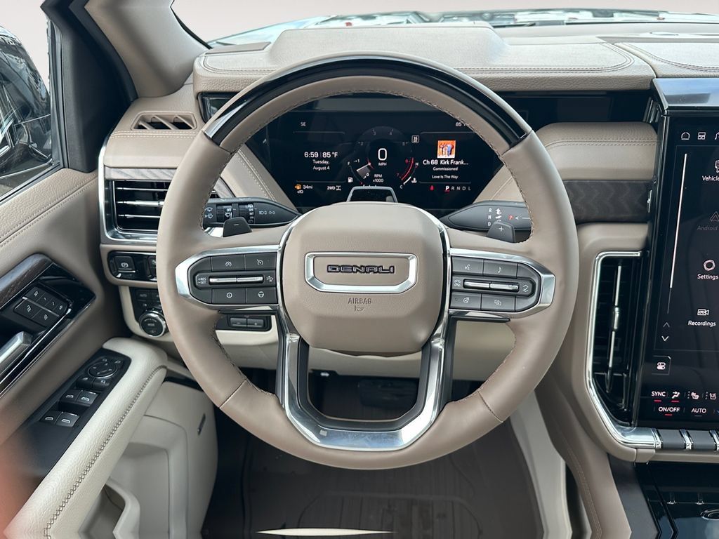 New 2026 GMC Yukon Denali w/ Denali Reserve Package AWD/4WD image 12