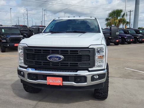 Used 2023 Ford F250 XL w/ 360-Degree Camera Package AWD/4WD image 3