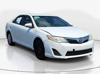 Used 2014 Toyota Camry LE FWD video 3
