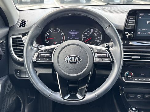 Used 2021 Kia Seltos EX AWD/4WD image 11