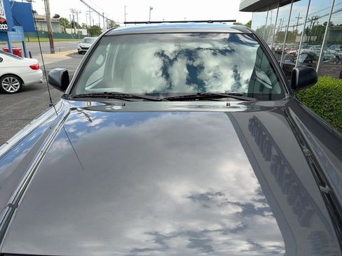 Used 2014 Toyota Tacoma 4x4 Double Cab w/ SR5 Package image 24