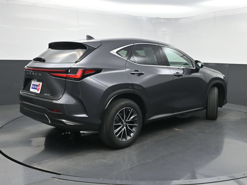 Used 2025 Lexus NX 250 FWD w/ Accessory Package (Z2) image 25