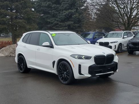 Certified 2025 BMW X5 xDrive40i w/ M Sport Package image 4