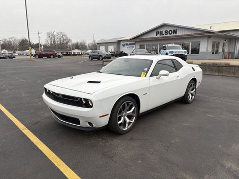 Used 2015 Dodge Challenger R/T Plus image 4