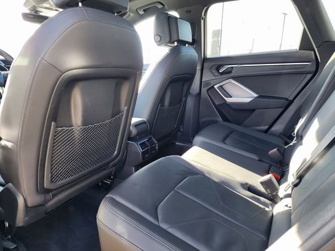 Used 2025 Audi Q3 2.0T Premium image 13