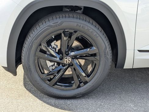 New 2026 Volkswagen Atlas Cross Sport SEL R-Line image 10