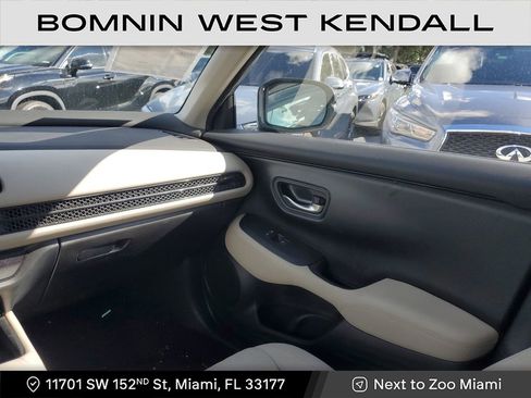 Used 2024 Honda HR-V LX image 15