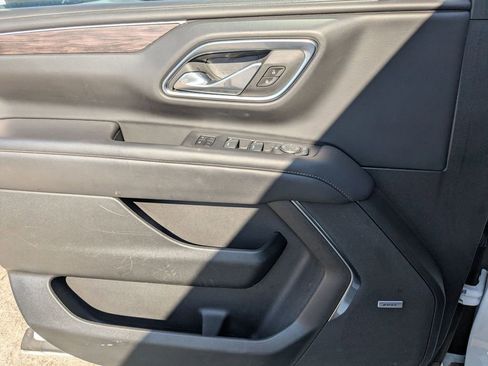 Used 2024 Chevrolet Tahoe LT image 11